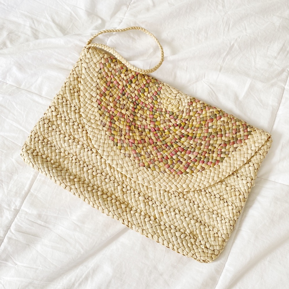 vintage Almondo wicker purse